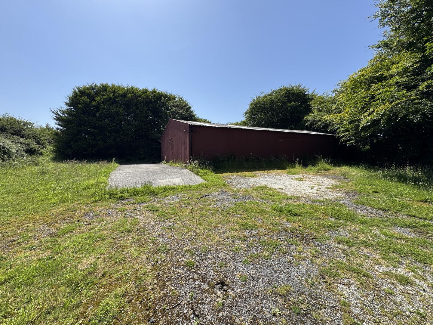 Busveal, Redruth